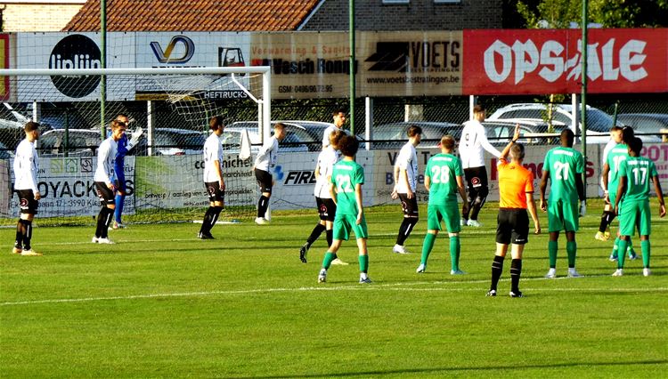 Bekeravontuur eindigt met opgeheven hoofd (2-2)